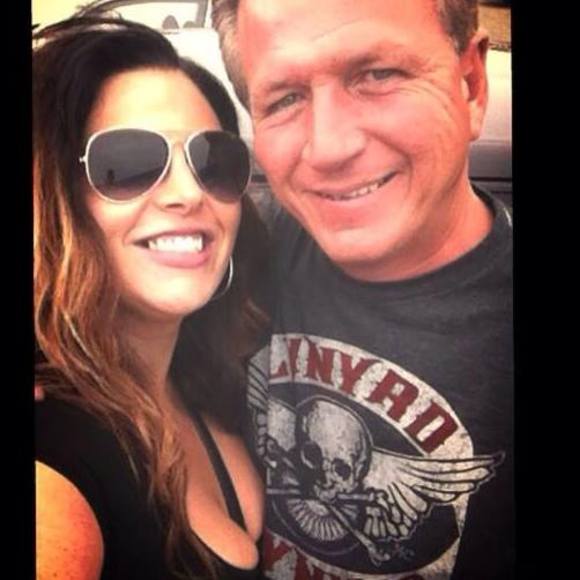 Meet your Posher, Brittney - Picture 1 of 1